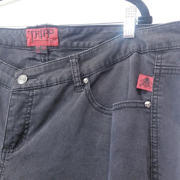 Tripp NYC Skull Studded Mid Rise Skinny Black Jeans - Picture 2 of 13